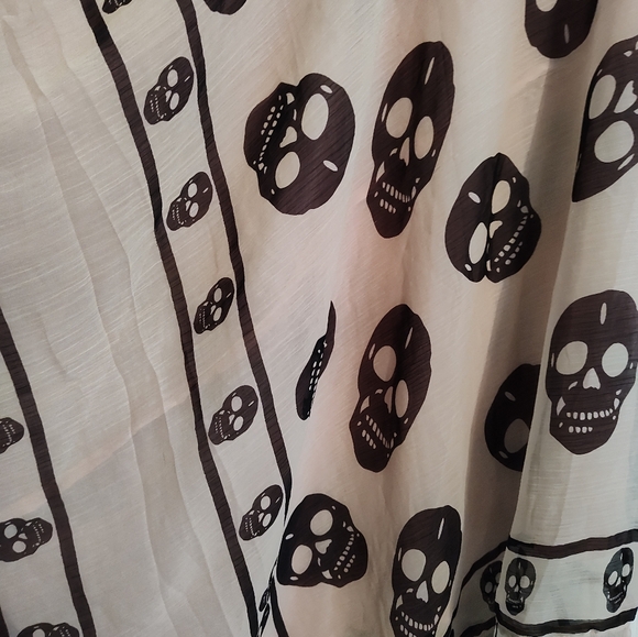 NWT Royal Paisley One Size Fits Most Pink with Skull Chiffon Tank Top - Picture 2 of 5